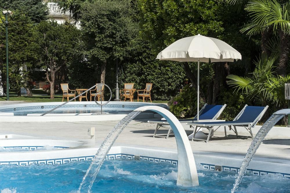 Hotel Due Torri อาบาโนแตร์เม ภายนอก รูปภาพ