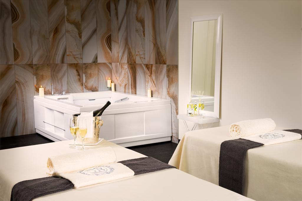 Hotel Due Torri อาบาโนแตร์เม ภายนอก รูปภาพ
