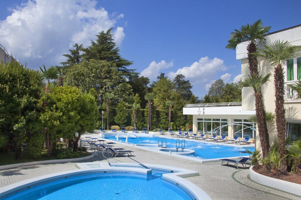 Hotel Due Torri อาบาโนแตร์เม ภายนอก รูปภาพ