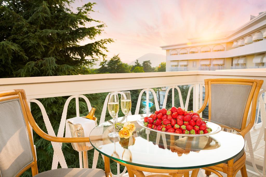 Hotel Due Torri อาบาโนแตร์เม ภายนอก รูปภาพ